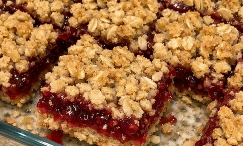 Easy Raspberry Oat Crumble Bars with buttery oat crumble topping and raspberry filling